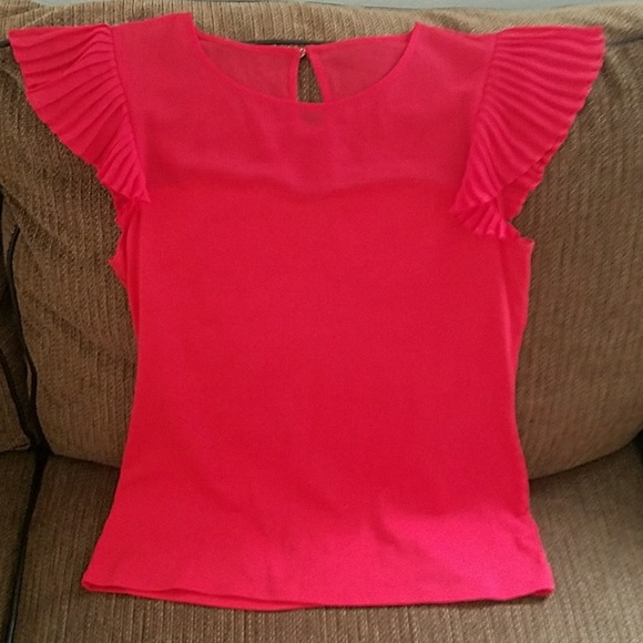 Express Top Red - Picture 1 of 7